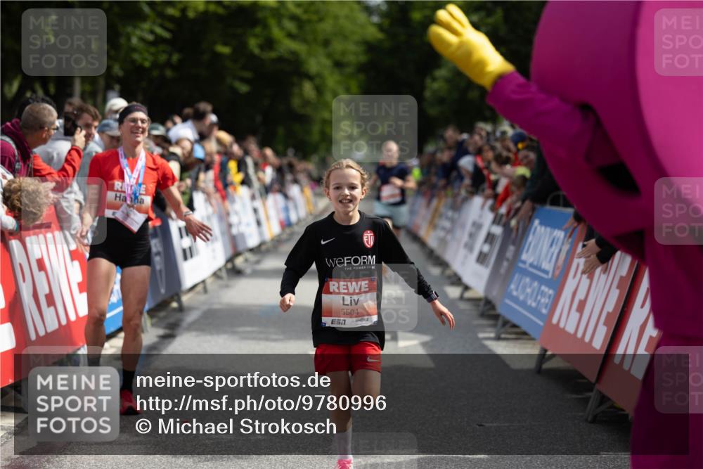 14.06.2026 - REWE Women's Run Michael Strokosch http://msf.ph/oto/9780996 14.06.2026 10:50:16 Laufen 5504 meine-sportfotos.de