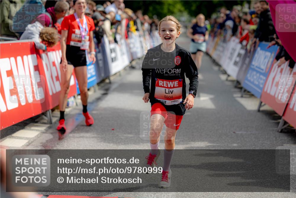14.06.2026 - REWE Women's Run Michael Strokosch http://msf.ph/oto/9780999 14.06.2026 10:50:17 Laufen 5504 meine-sportfotos.de