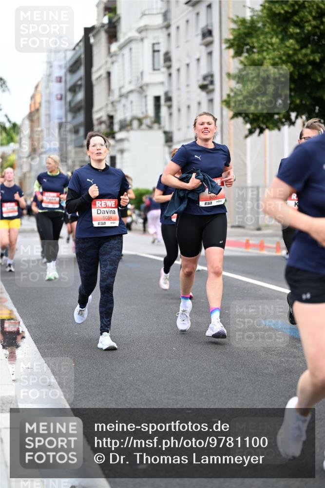 14.06.2026 - REWE Women's Run Dr. Thomas Lammeyer http://msf.ph/oto/9781100 14.06.2026 10:49:52 Laufen 5055, 5054, 7 meine-sportfotos.de