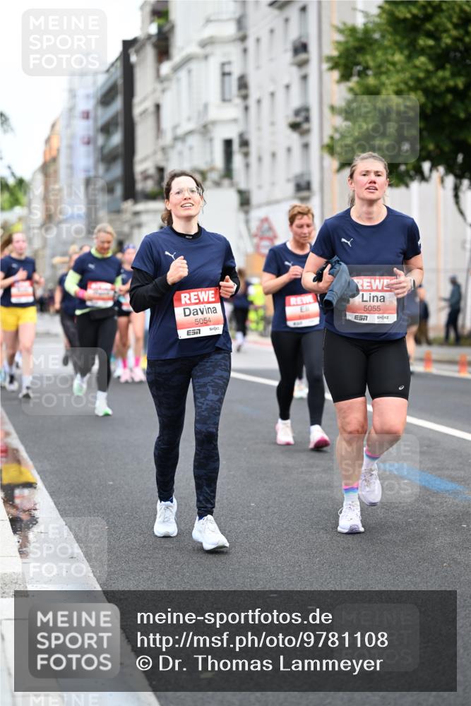 14.06.2026 - REWE Women's Run Dr. Thomas Lammeyer http://msf.ph/oto/9781108 14.06.2026 10:49:53 Laufen 5054, 7, 7, 5055 meine-sportfotos.de