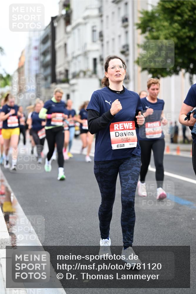 14.06.2026 - REWE Women's Run Dr. Thomas Lammeyer http://msf.ph/oto/9781120 14.06.2026 10:49:53 Laufen 5054, 7 meine-sportfotos.de