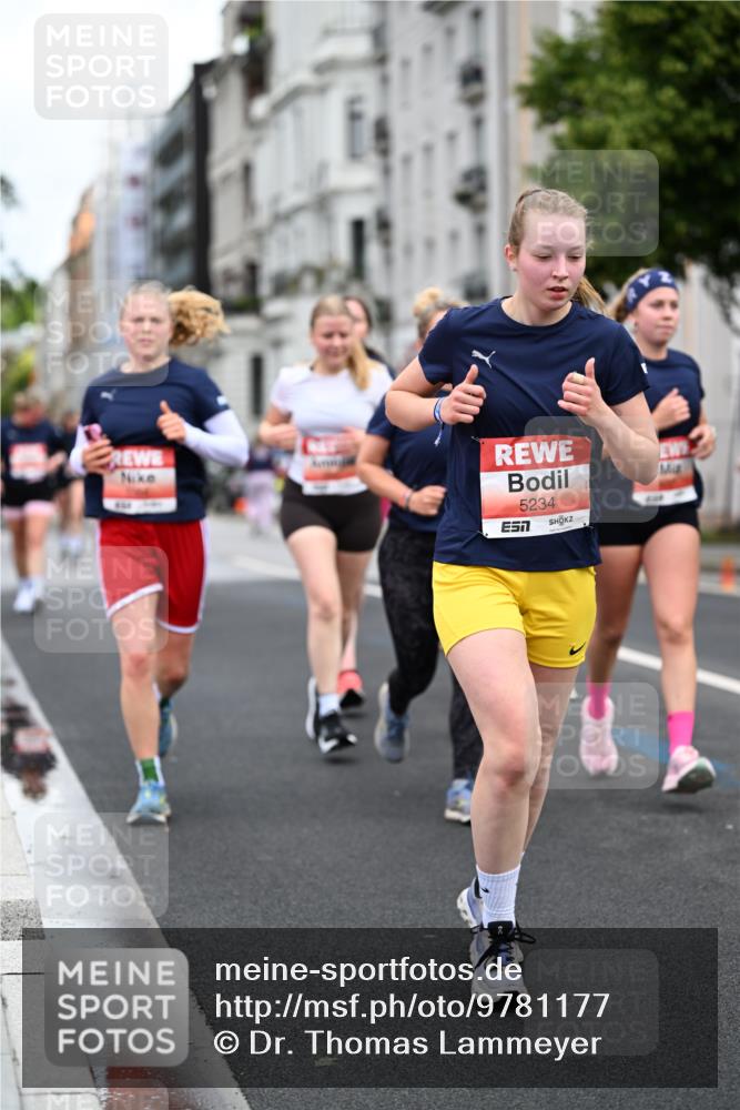 14.06.2026 - REWE Women's Run Dr. Thomas Lammeyer http://msf.ph/oto/9781177 14.06.2026 10:49:57 Laufen 5234, 137 meine-sportfotos.de