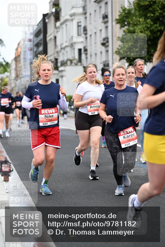 14.06.2026 - REWE Women's Run Dr. Thomas Lammeyer http://msf.ph/oto/9781182 14.06.2026 10:49:58 Laufen 5004, 57, 5547, 5003, 7 meine-sportfotos.de