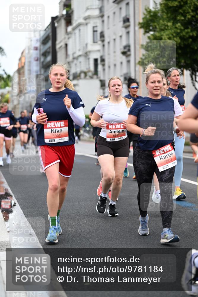 14.06.2026 - REWE Women's Run Dr. Thomas Lammeyer http://msf.ph/oto/9781184 14.06.2026 10:49:58 Laufen 5004, 57, 5547, 5003, 7 meine-sportfotos.de
