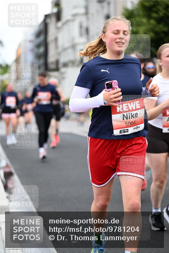 14.06.2026 - REWE Women's Run Dr. Thomas Lammeyer http://msf.ph/oto/9781204 14.06.2026 10:49:59 Laufen 5004 meine-sportfotos.de
