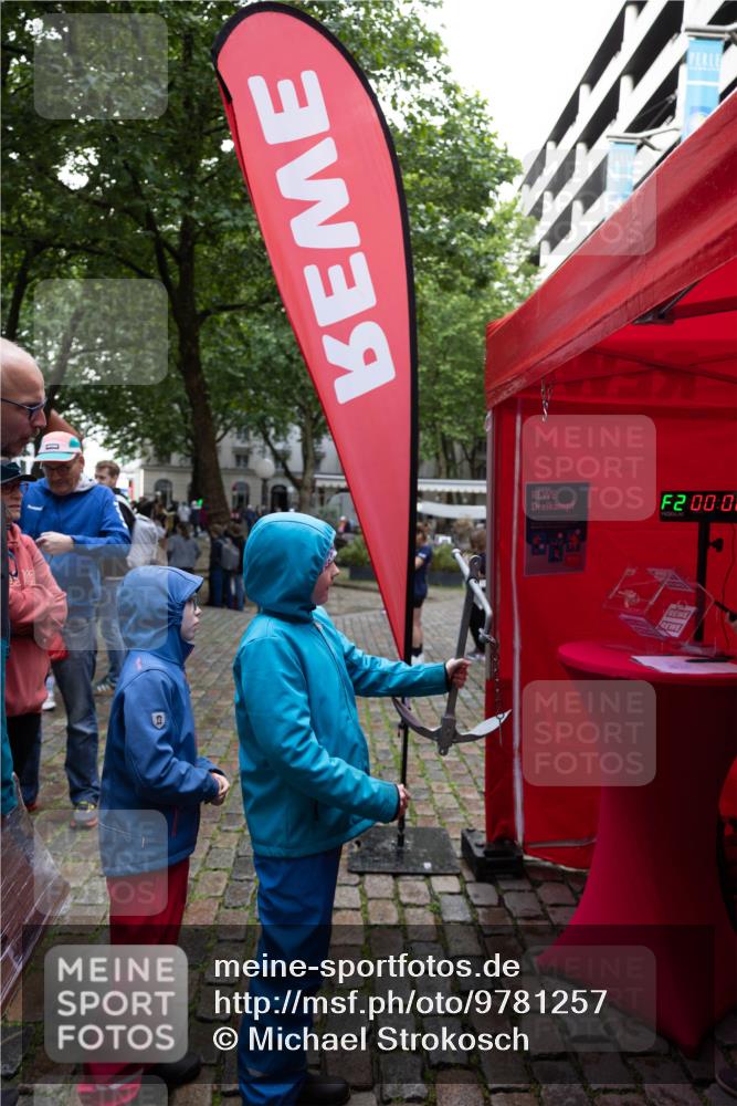 14.06.2026 - REWE Women's Run Michael Strokosch http://msf.ph/oto/9781257 14.06.2026 08:29:04 Laufen 200, 0 meine-sportfotos.de
