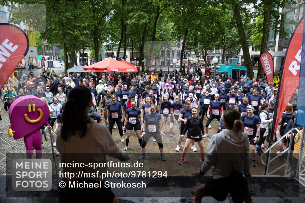 14.06.2026 - REWE Women's Run Michael Strokosch http://msf.ph/oto/9781294 14.06.2026 08:31:16 Laufen 2 meine-sportfotos.de