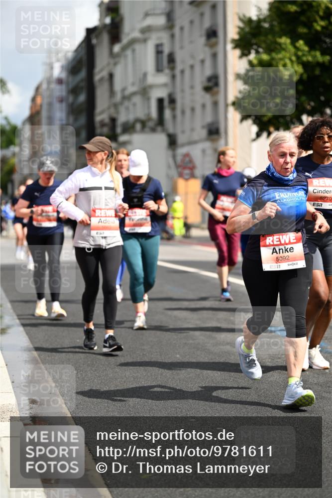 14.06.2026 - REWE Women's Run Dr. Thomas Lammeyer http://msf.ph/oto/9781611 14.06.2026 10:50:25 Laufen 5270, 5092 meine-sportfotos.de