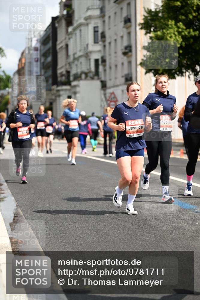 14.06.2026 - REWE Women's Run Dr. Thomas Lammeyer http://msf.ph/oto/9781711 14.06.2026 10:50:31 Laufen 5307, 51, 57, 5242 meine-sportfotos.de