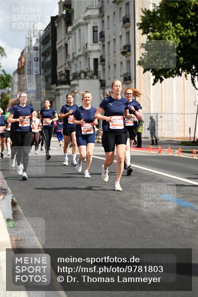 14.06.2026 - REWE Women's Run Dr. Thomas Lammeyer http://msf.ph/oto/9781803 14.06.2026 10:50:37 Laufen 651, 5907 meine-sportfotos.de