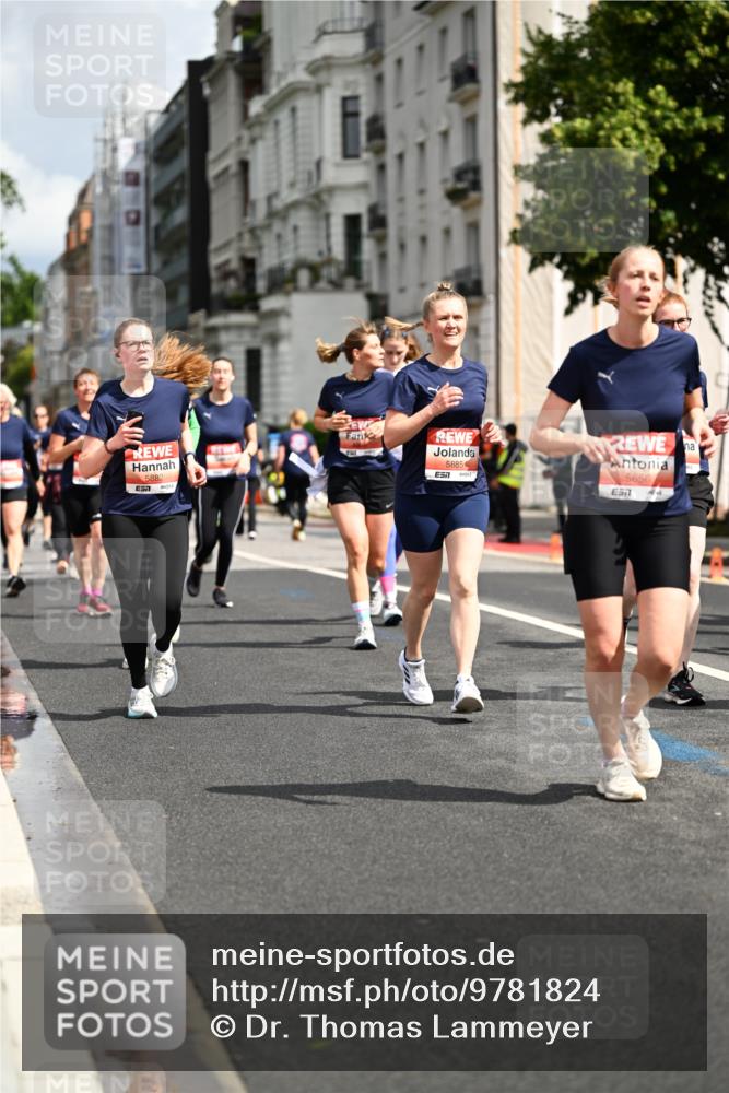 14.06.2026 - REWE Women's Run Dr. Thomas Lammeyer http://msf.ph/oto/9781824 14.06.2026 10:50:38 Laufen 5882, 7, 5885, 5656 meine-sportfotos.de