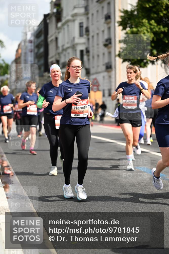 14.06.2026 - REWE Women's Run Dr. Thomas Lammeyer http://msf.ph/oto/9781845 14.06.2026 10:50:40 Laufen 7, 5882 meine-sportfotos.de