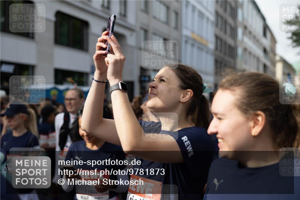 14.06.2026 - REWE Women's Run Michael Strokosch http://msf.ph/oto/9781873 14.06.2026 08:52:17 Laufen 1150 meine-sportfotos.de