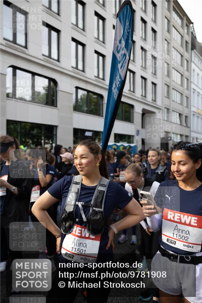 14.06.2026 - REWE Women's Run Michael Strokosch http://msf.ph/oto/9781908 14.06.2026 08:52:28 Laufen 17, 11501, 11502 meine-sportfotos.de