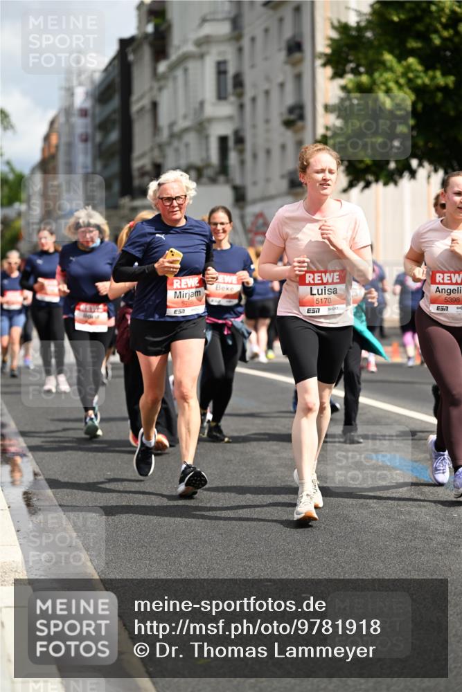 14.06.2026 - REWE Women's Run Dr. Thomas Lammeyer http://msf.ph/oto/9781918 14.06.2026 10:50:44 Laufen 5798, 5170, 7, 5398, 7 meine-sportfotos.de