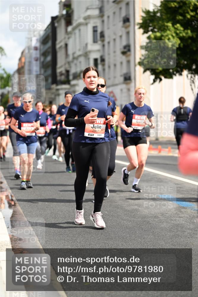 14.06.2026 - REWE Women's Run Dr. Thomas Lammeyer http://msf.ph/oto/9781980 14.06.2026 10:50:48 Laufen 5957, 5957, 7 meine-sportfotos.de