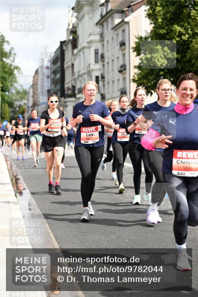 14.06.2026 - REWE Women's Run Dr. Thomas Lammeyer http://msf.ph/oto/9782044 14.06.2026 10:50:53 Laufen 5512, 51, 571, 7, 5689, 6571 meine-sportfotos.de