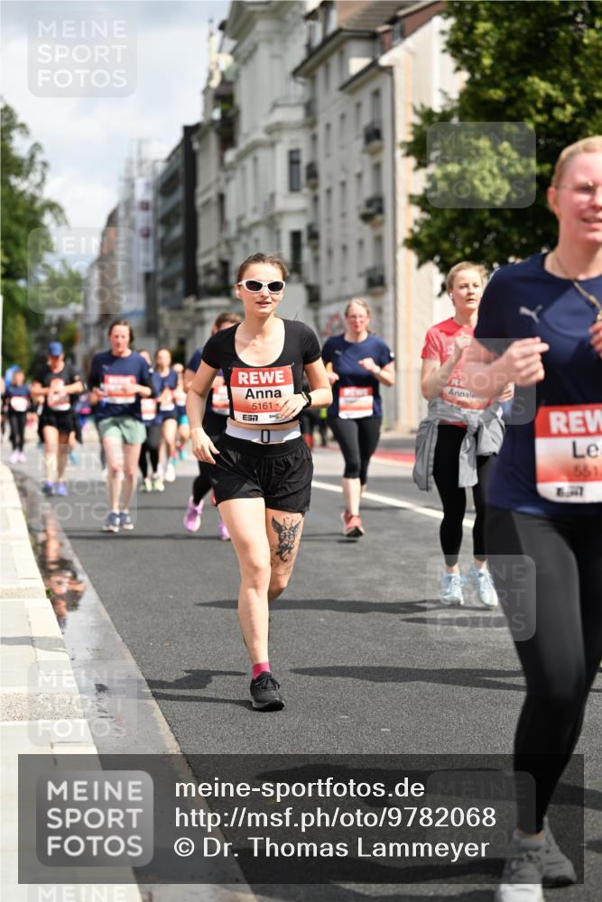 14.06.2026 - REWE Women's Run Dr. Thomas Lammeyer http://msf.ph/oto/9782068 14.06.2026 10:50:54 Laufen 5161, 7, 561 meine-sportfotos.de