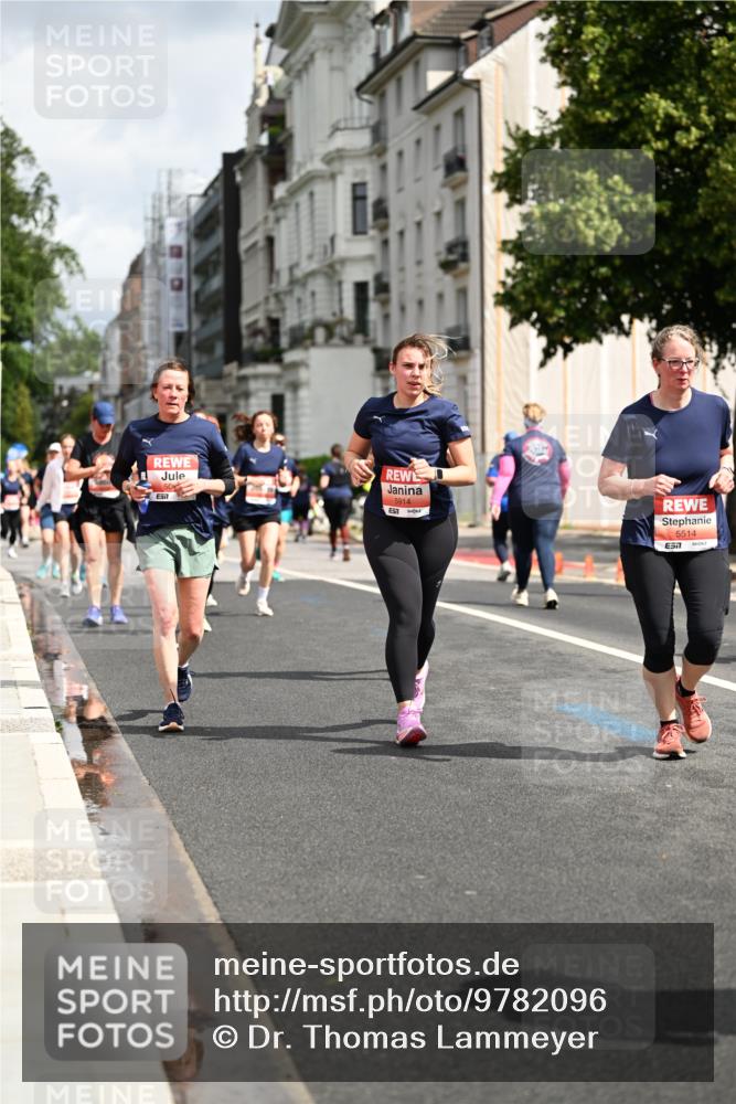 14.06.2026 - REWE Women's Run Dr. Thomas Lammeyer http://msf.ph/oto/9782096 14.06.2026 10:50:56 Laufen 5914, 5514, 7 meine-sportfotos.de