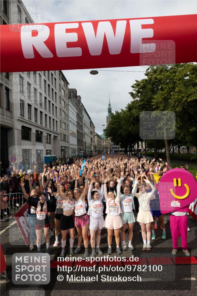 14.06.2026 - REWE Women's Run Michael Strokosch http://msf.ph/oto/9782100 14.06.2026 08:57:05 Laufen 14 meine-sportfotos.de