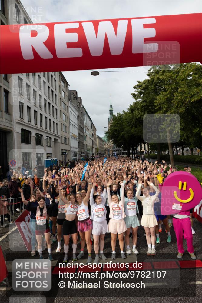 14.06.2026 - REWE Women's Run Michael Strokosch http://msf.ph/oto/9782107 14.06.2026 08:57:06 Laufen  meine-sportfotos.de