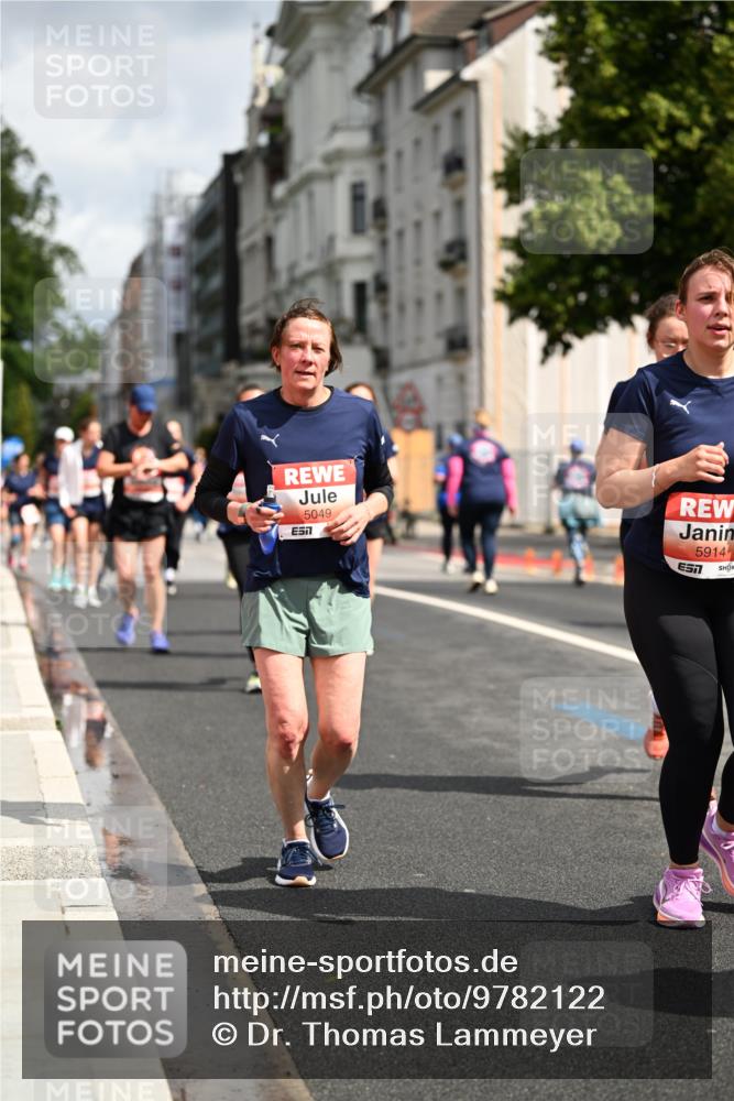 14.06.2026 - REWE Women's Run Dr. Thomas Lammeyer http://msf.ph/oto/9782122 14.06.2026 10:50:57 Laufen 5049, 7, 5914, 7 meine-sportfotos.de