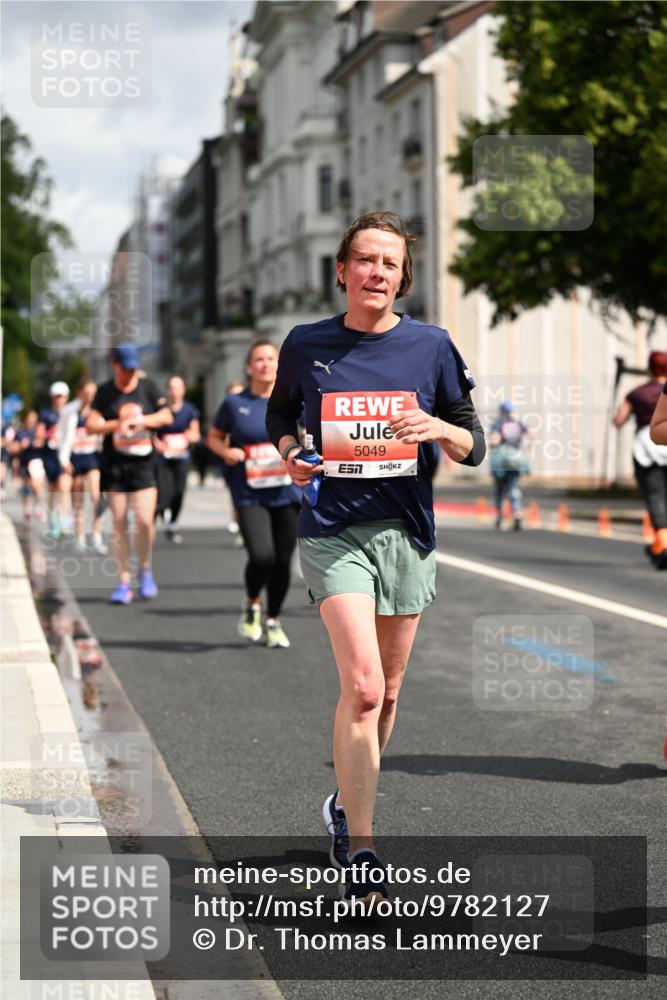 14.06.2026 - REWE Women's Run Dr. Thomas Lammeyer http://msf.ph/oto/9782127 14.06.2026 10:50:58 Laufen 5049 meine-sportfotos.de