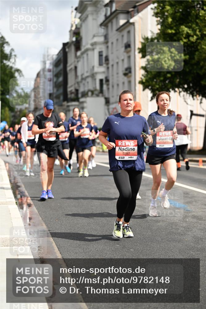 14.06.2026 - REWE Women's Run Dr. Thomas Lammeyer http://msf.ph/oto/9782148 14.06.2026 10:50:59 Laufen 5297, 7, 5309, 7 meine-sportfotos.de
