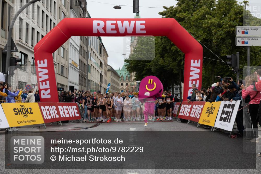 14.06.2026 - REWE Women's Run Michael Strokosch http://msf.ph/oto/9782229 14.06.2026 09:00:40 Laufen 8 meine-sportfotos.de