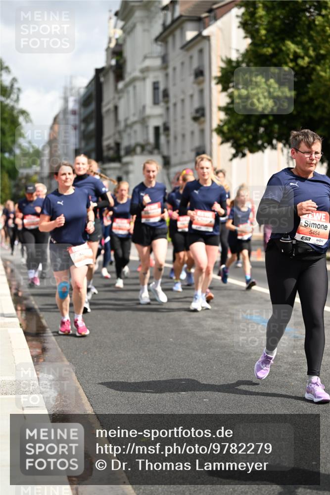 14.06.2026 - REWE Women's Run Dr. Thomas Lammeyer http://msf.ph/oto/9782279 14.06.2026 10:51:09 Laufen 5454 meine-sportfotos.de