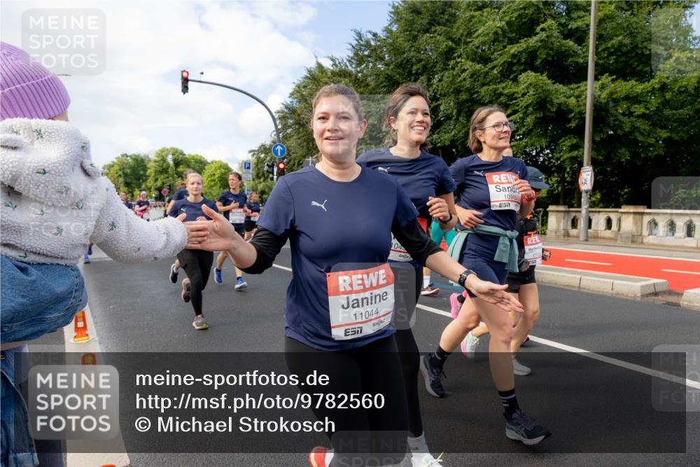 14.06.2026 - REWE Women's Run Michael Strokosch http://msf.ph/oto/9782560 14.06.2026 09:13:44 Laufen 11044, 7, 04, 10915 meine-sportfotos.de