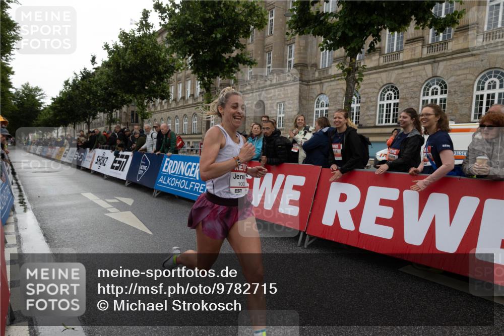 14.06.2026 - REWE Women's Run Michael Strokosch http://msf.ph/oto/9782715 14.06.2026 09:43:23 Laufen  meine-sportfotos.de