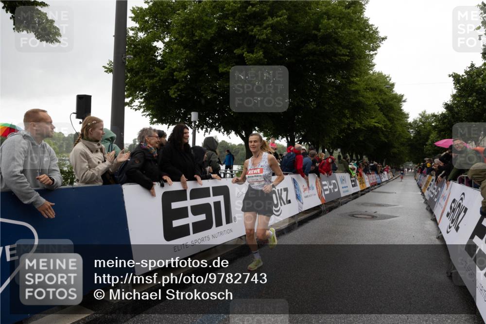 14.06.2026 - REWE Women's Run Michael Strokosch http://msf.ph/oto/9782743 14.06.2026 09:43:42 Laufen 11126 meine-sportfotos.de
