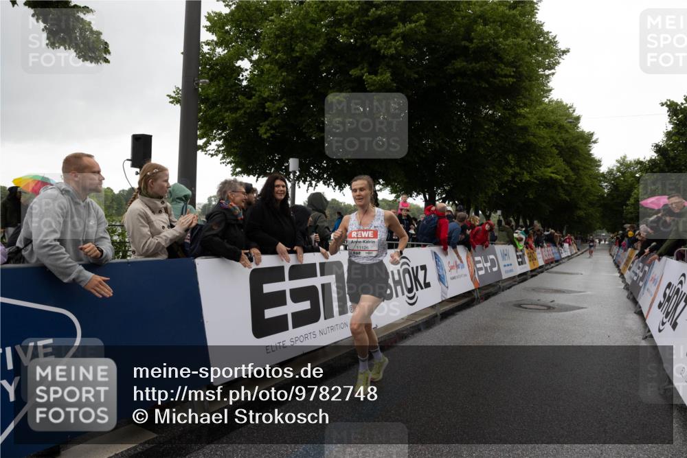 14.06.2026 - REWE Women's Run Michael Strokosch http://msf.ph/oto/9782748 14.06.2026 09:43:42 Laufen 11126 meine-sportfotos.de