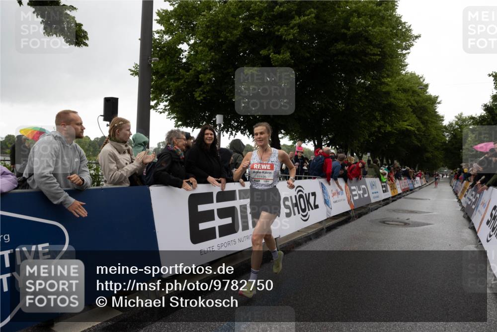 14.06.2026 - REWE Women's Run Michael Strokosch http://msf.ph/oto/9782750 14.06.2026 09:43:42 Laufen 11126, 57, 3 meine-sportfotos.de