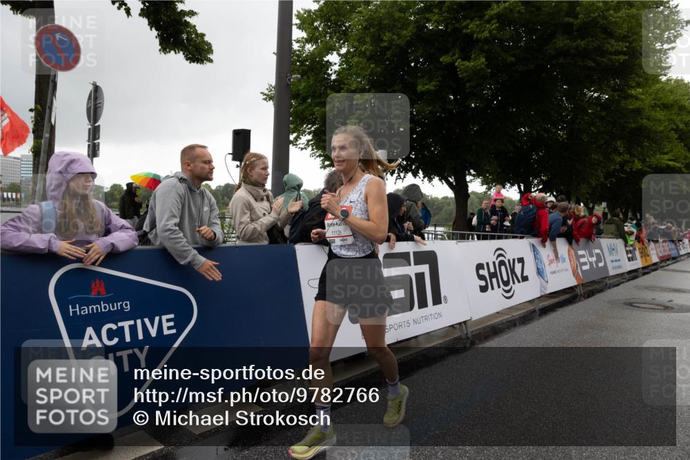 14.06.2026 - REWE Women's Run Michael Strokosch http://msf.ph/oto/9782766 14.06.2026 09:43:43 Laufen 11126, 557, 57 meine-sportfotos.de