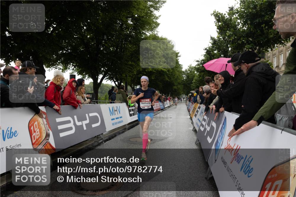 14.06.2026 - REWE Women's Run Michael Strokosch http://msf.ph/oto/9782774 14.06.2026 09:43:50 Laufen 5, 10, 08, 340, 10402, 5, 10, 18, 10, 0701, 2752, 2552, 2352 meine-sportfotos.de