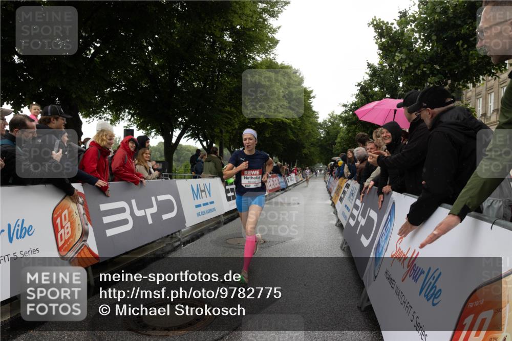 14.06.2026 - REWE Women's Run Michael Strokosch http://msf.ph/oto/9782775 14.06.2026 09:43:50 Laufen 5, 10, 08, 340, 10402, 5, 10, 18, 2752, 10, 07, 2552, 2352 meine-sportfotos.de