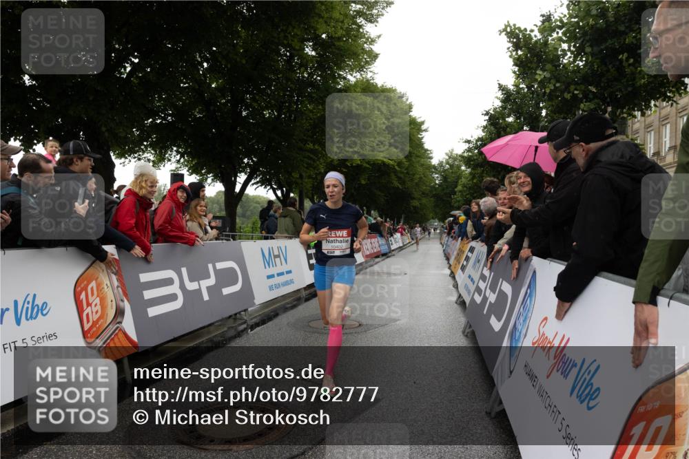 14.06.2026 - REWE Women's Run Michael Strokosch http://msf.ph/oto/9782777 14.06.2026 09:43:50 Laufen 5, 10, 18, 10, 80, 17, 5680, 340, 10402, 5, 10, 18, 10, 97 meine-sportfotos.de