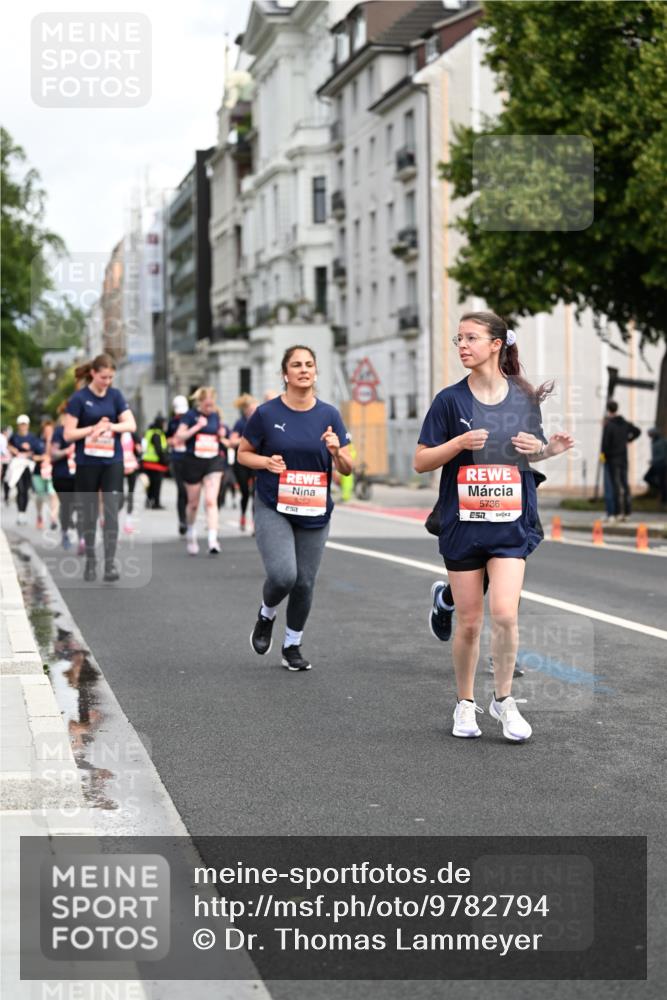 14.06.2026 - REWE Women's Run Dr. Thomas Lammeyer http://msf.ph/oto/9782794 14.06.2026 10:51:47 Laufen 5282, 7, 5736, 57 meine-sportfotos.de