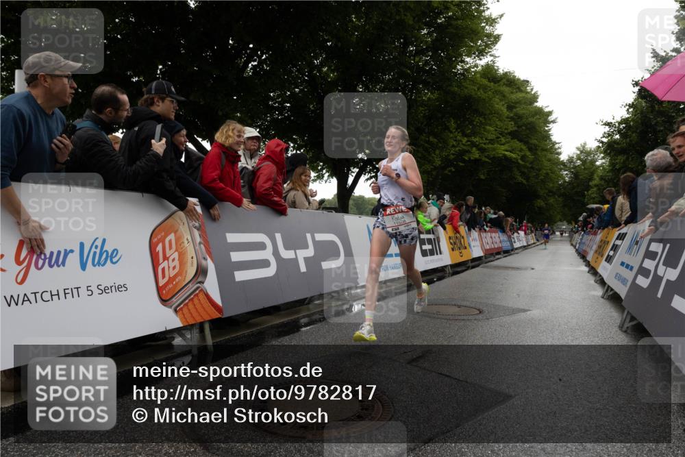 14.06.2026 - REWE Women's Run Michael Strokosch http://msf.ph/oto/9782817 14.06.2026 09:43:57 Laufen 5, 10, 18, 22, 10, 08, 17, 56, 80, 340, 11508 meine-sportfotos.de