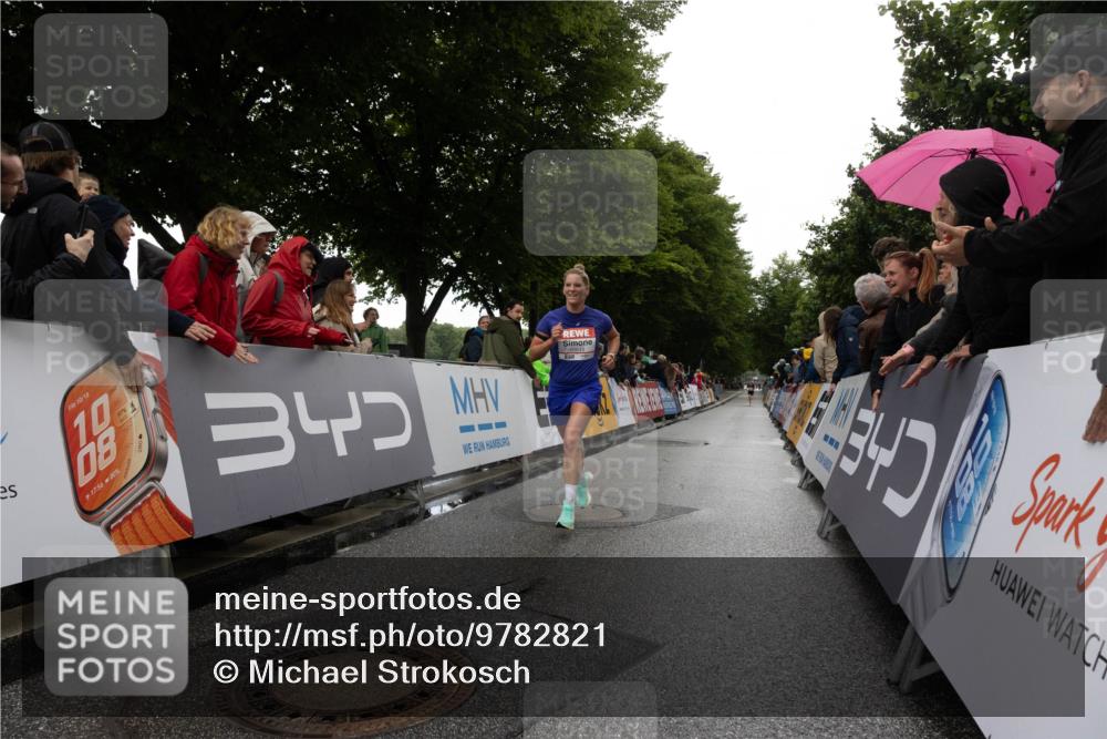 14.06.2026 - REWE Women's Run Michael Strokosch http://msf.ph/oto/9782821 14.06.2026 09:44:03 Laufen 17, 56, 80, 340, 10848 meine-sportfotos.de