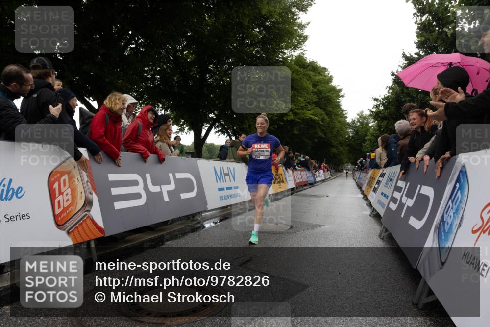 14.06.2026 - REWE Women's Run Michael Strokosch http://msf.ph/oto/9782826 14.06.2026 09:44:03 Laufen 10, 18, 10, 08, 17, 56, 80, 10848 meine-sportfotos.de
