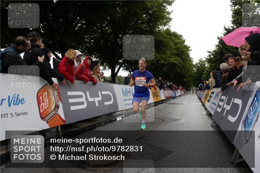 14.06.2026 - REWE Women's Run Michael Strokosch http://msf.ph/oto/9782831 14.06.2026 09:44:03 Laufen 5, 10, 18, 10, 08, 17, 56, 80, 340, 10848 meine-sportfotos.de