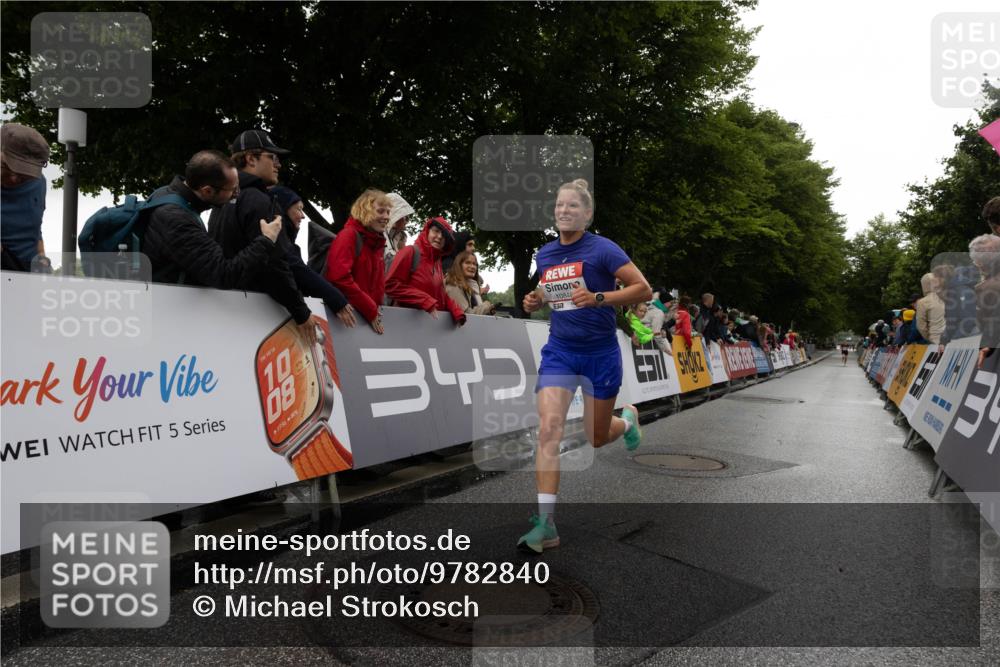 14.06.2026 - REWE Women's Run Michael Strokosch http://msf.ph/oto/9782840 14.06.2026 09:44:04 Laufen 5, 10, 18, 10, 08, 17, 56, 80, 345, 10848, 517 meine-sportfotos.de