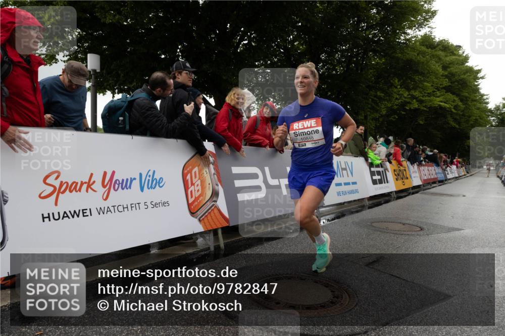 14.06.2026 - REWE Women's Run Michael Strokosch http://msf.ph/oto/9782847 14.06.2026 09:44:04 Laufen 5, 10, 18, 10, 08, 17, 56, 80, 34, 10848, 7 meine-sportfotos.de