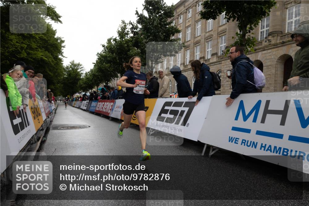 14.06.2026 - REWE Women's Run Michael Strokosch http://msf.ph/oto/9782876 14.06.2026 09:44:12 Laufen 11296, 7 meine-sportfotos.de