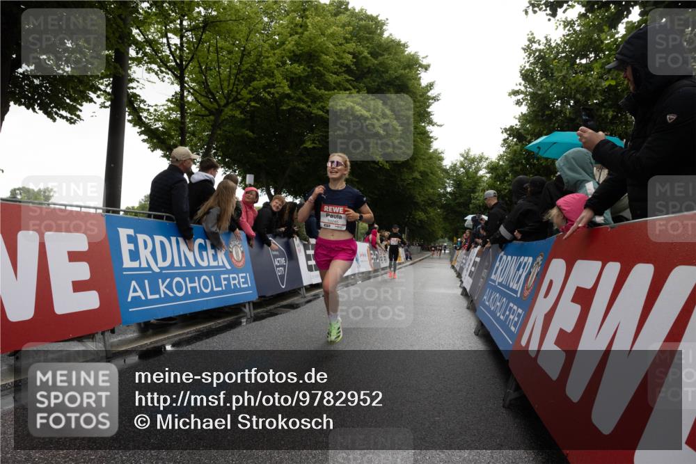 14.06.2026 - REWE Women's Run Michael Strokosch http://msf.ph/oto/9782952 14.06.2026 09:44:36 Laufen 10245 meine-sportfotos.de