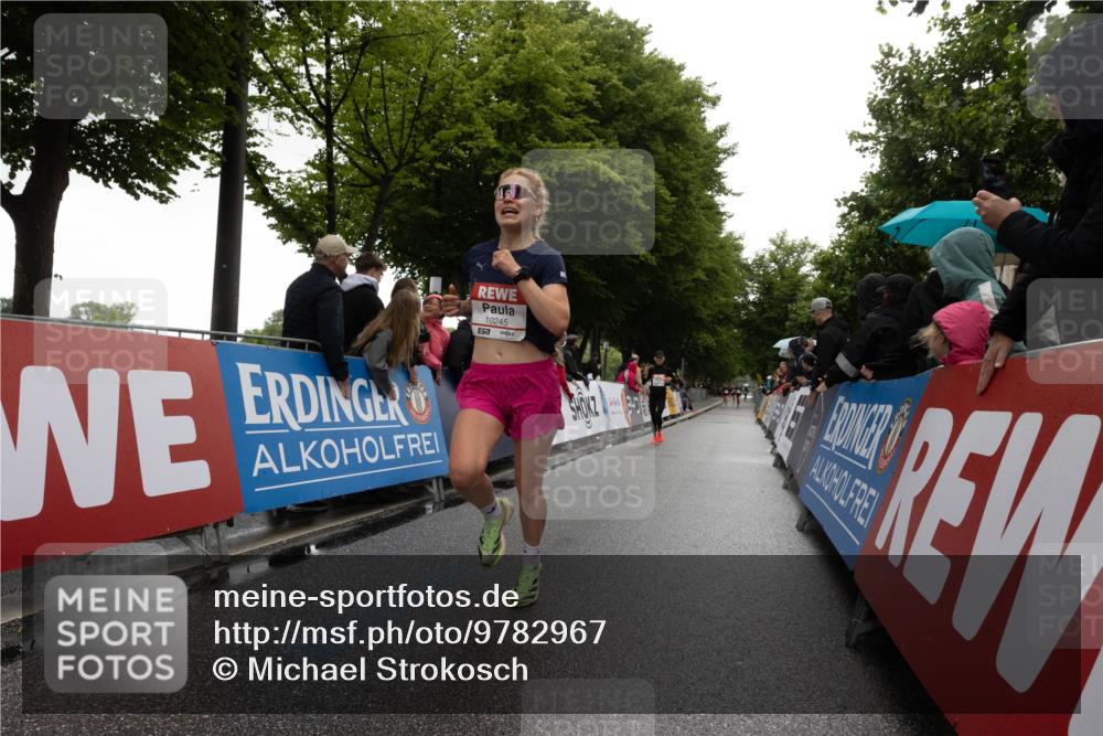 14.06.2026 - REWE Women's Run Michael Strokosch http://msf.ph/oto/9782967 14.06.2026 09:44:36 Laufen 10245, 577 meine-sportfotos.de