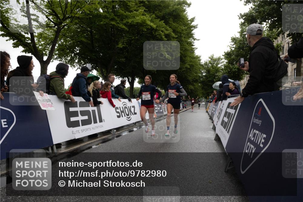 14.06.2026 - REWE Women's Run Michael Strokosch http://msf.ph/oto/9782980 14.06.2026 09:44:46 Laufen 1418 meine-sportfotos.de